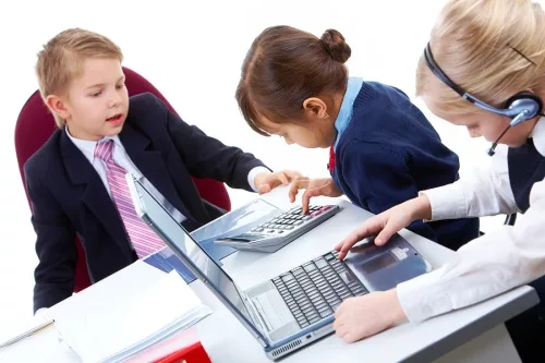 Jóvenes Empresarios - Bases para iniciar un negocios